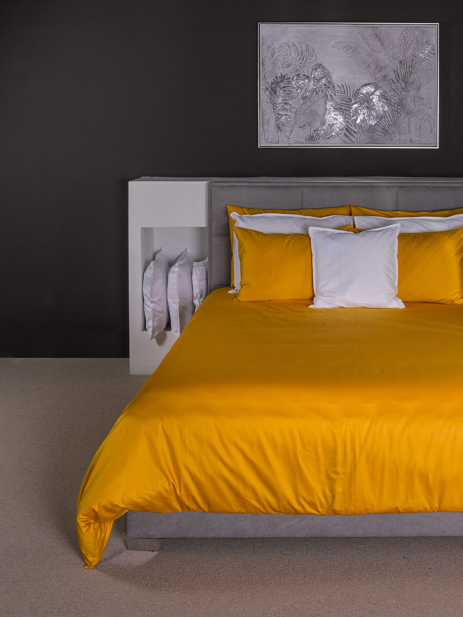 posteljina zlatna žuta jastunica