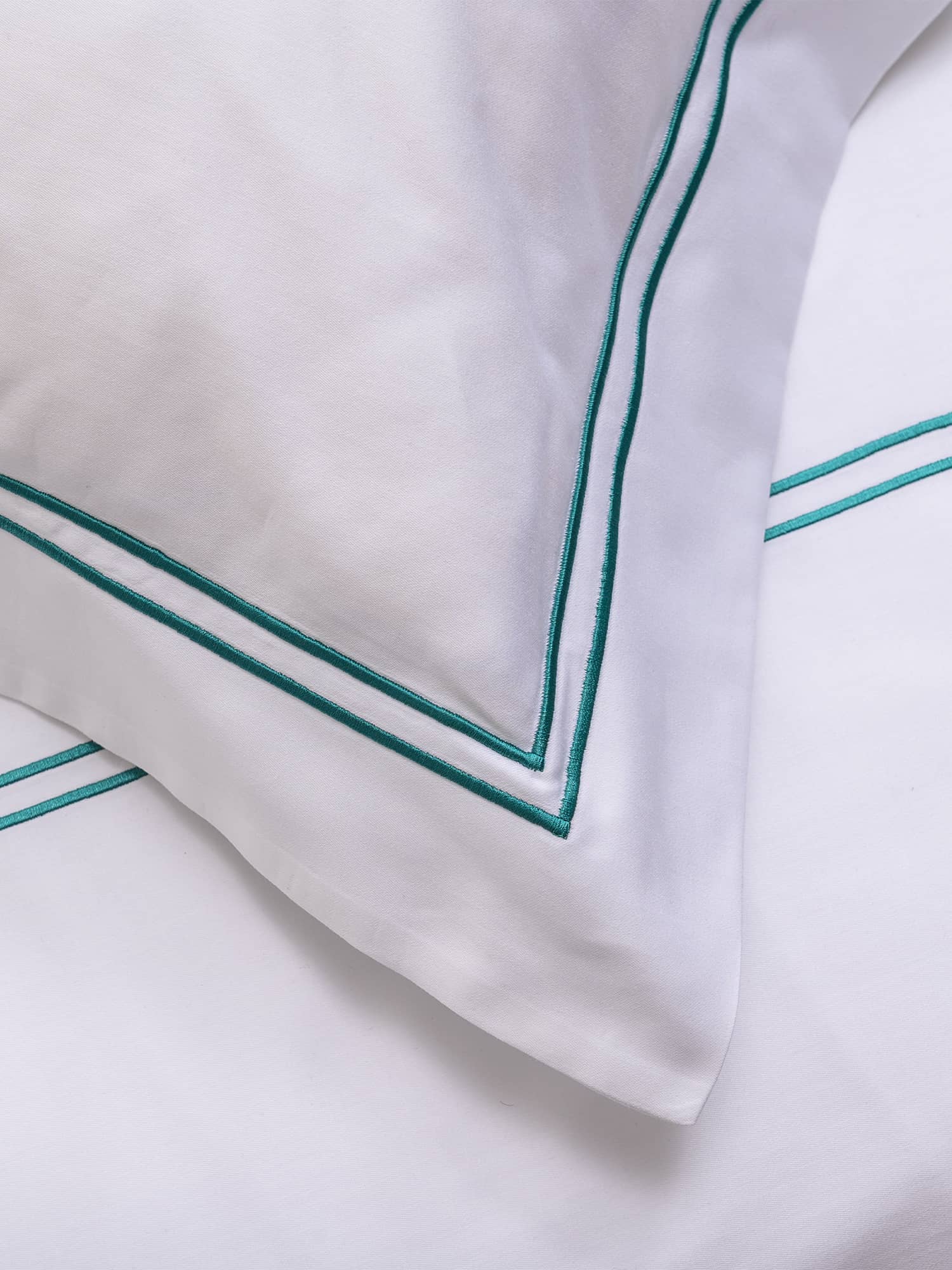 posteljina feston luksuzna 100 posto pamuk damast sjajna bijela zeleni konac frette