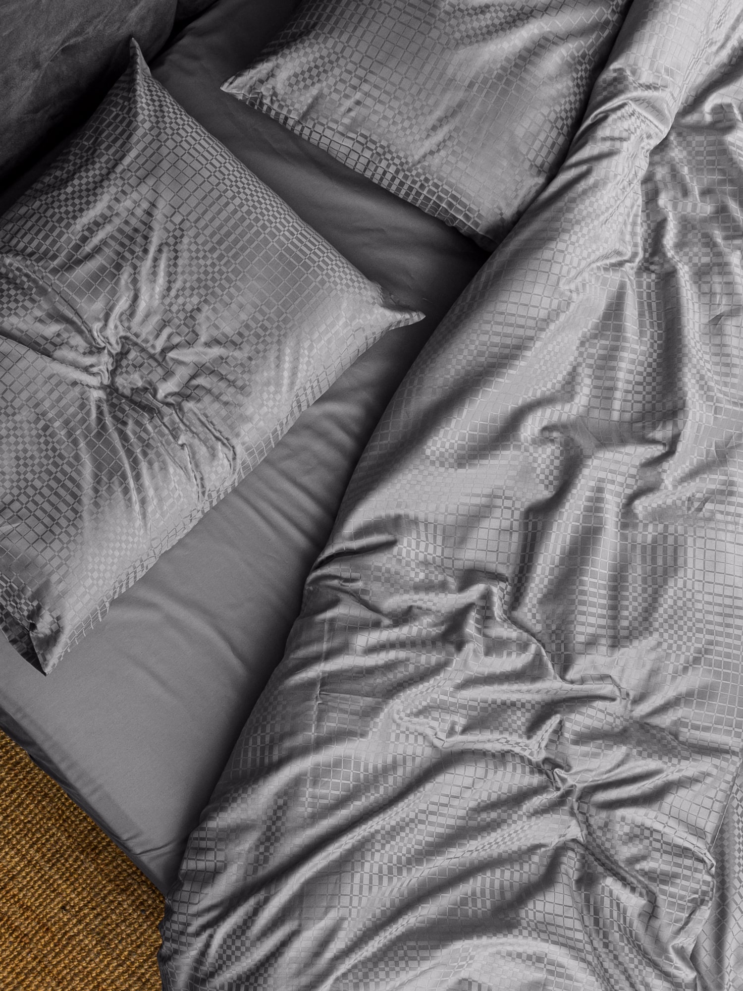posteljina siva smeđa tamna čelik boja plahta navlaka jastučnica damast 100 posto pamuk